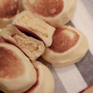 Non-baked Custard Cream Buns